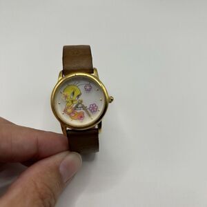 Vintage 1997 Armitron Tweety Watch Brown Leather Band Flowers Warner Bros